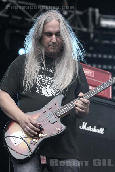 DINOSAUR JR - 2007-08-24 - SAINT CLOUD - Domaine National - Scene de la Cascade - Jay Mascis